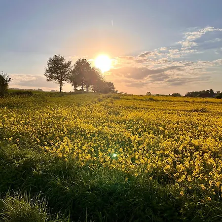 Gemuetliche Dachgeschosswohnung Auf Dem Land * 블롬베르그