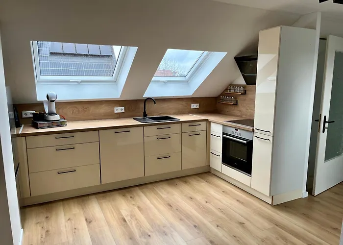 Gemuetliche Dachgeschosswohnung Auf Dem Land アパート ブロムベルク