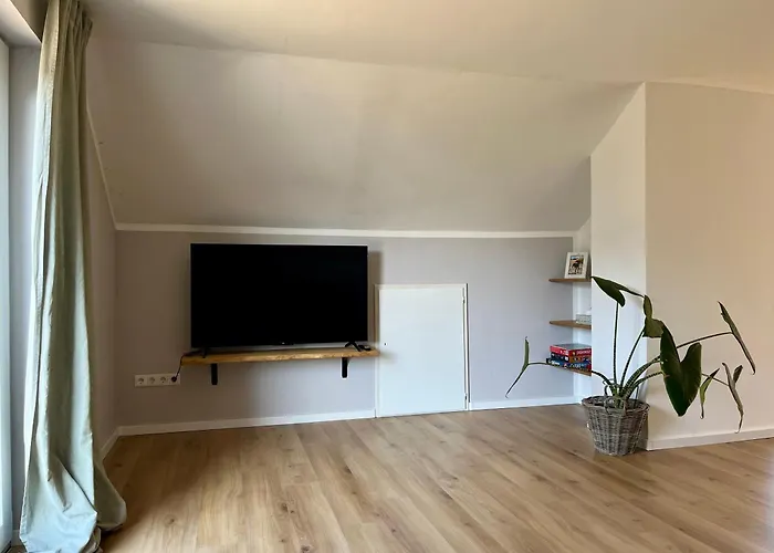 Gemuetliche Dachgeschosswohnung Auf Dem Land 公寓