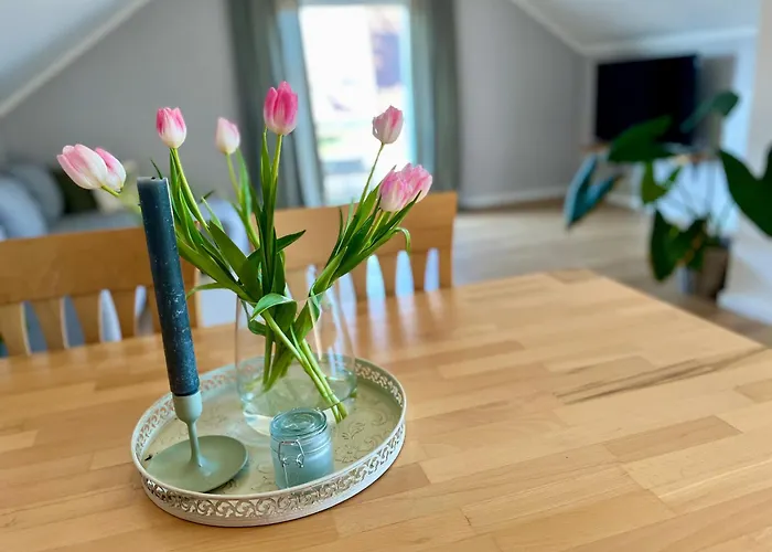 Gemuetliche Dachgeschosswohnung Auf Dem Land ブロムベルク