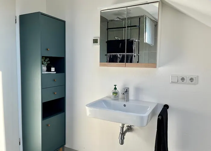 Gemuetliche Dachgeschosswohnung Auf Dem Land *